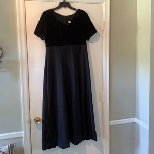 Black dress. Velvet top. Wrinkle resistant. Great for choir dress